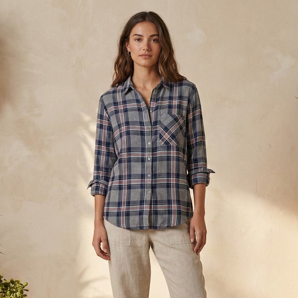 XiRENA Women's Gray Plaid Button up Flannel Shirt size Small